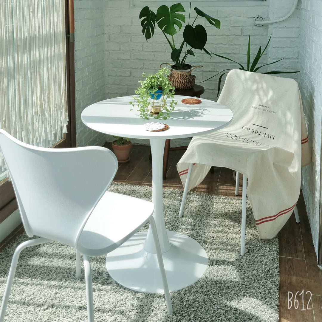 Cafe style table