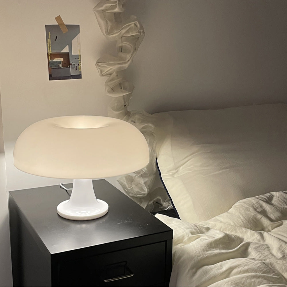 Nocera table lamp