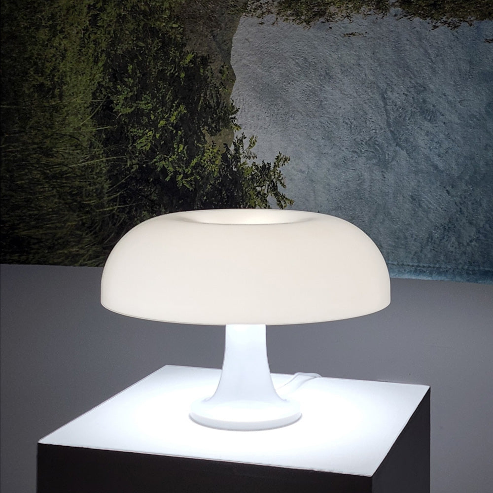 Nocera table lamp